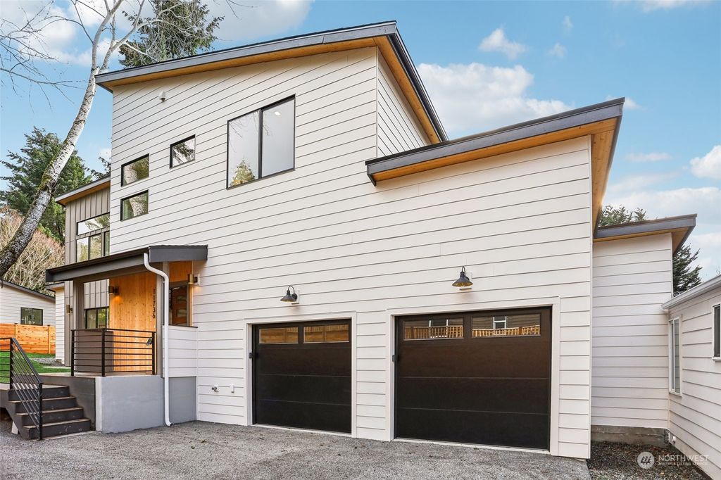 Photo of 11736 38th Avenue NE, Seattle, WA 98125 (MLS # 2316410)