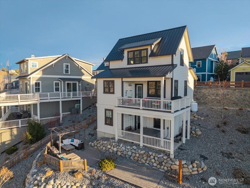 118 Porcupine Lane