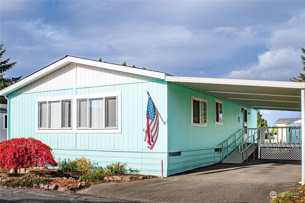 Photo of 16600 NE 25th Ave #102, Marysville, WA 98271 (MLS # 2014818)