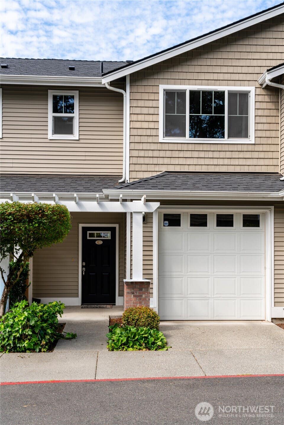 Photo of 10829 19th Avenue SE #2C, Everett, WA 98208 (MLS # 2572923)