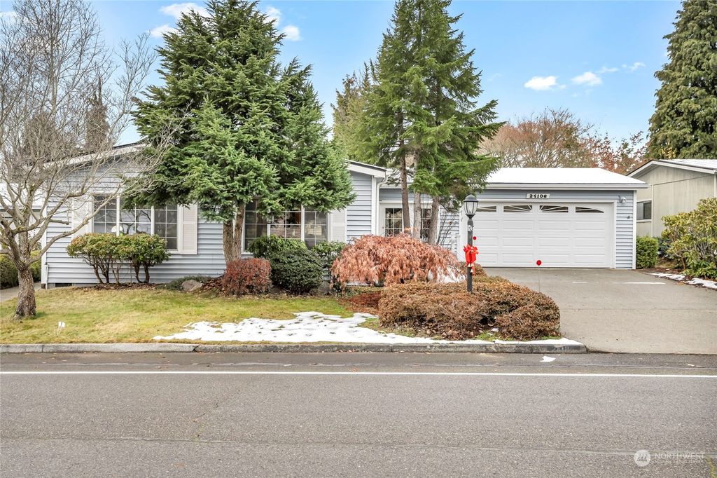 Photo of 24106 10th Place W, Bothell, WA 98021 (MLS # 2020149)