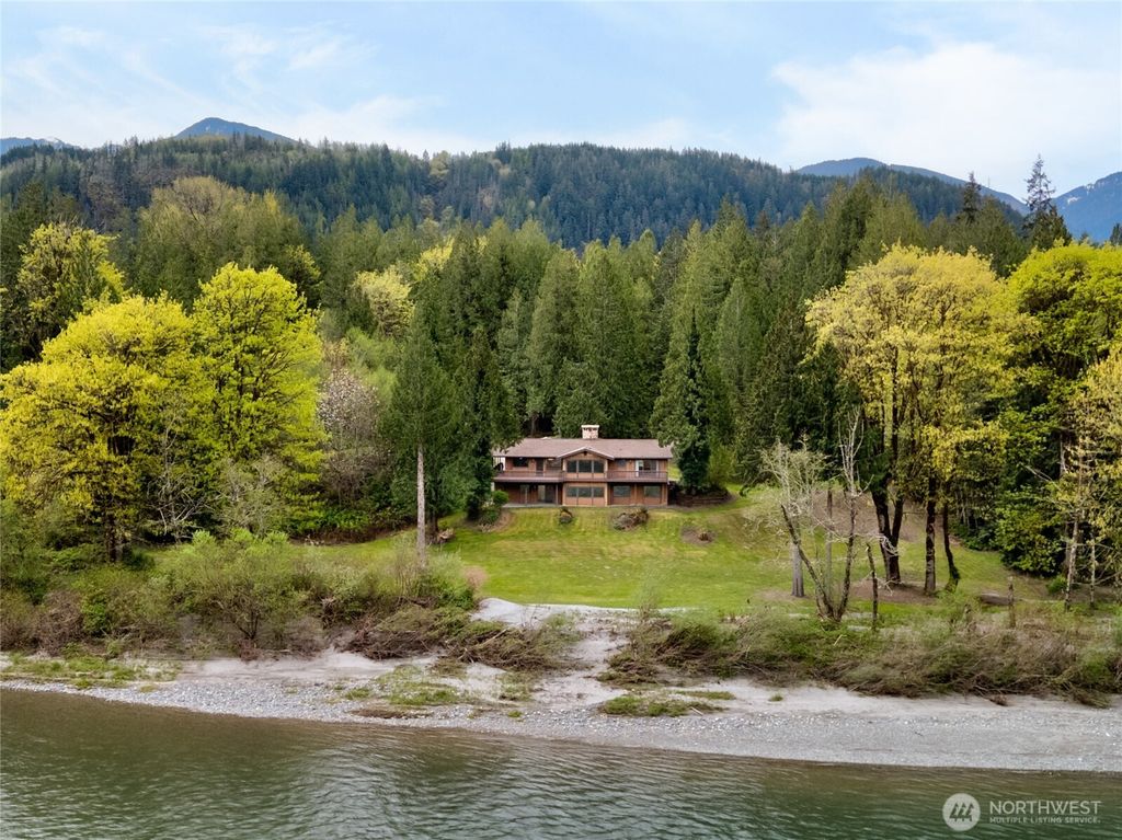 Photo of 7337 Skagit View Drive, Concrete, WA 98237 (MLS # 2510977)