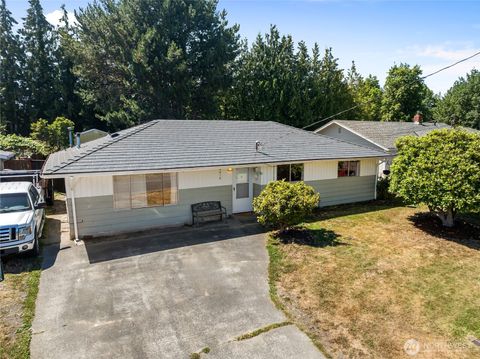 Photo of 9414 Sharon Drive, Everett, WA 98204 (MLS # 2444313)