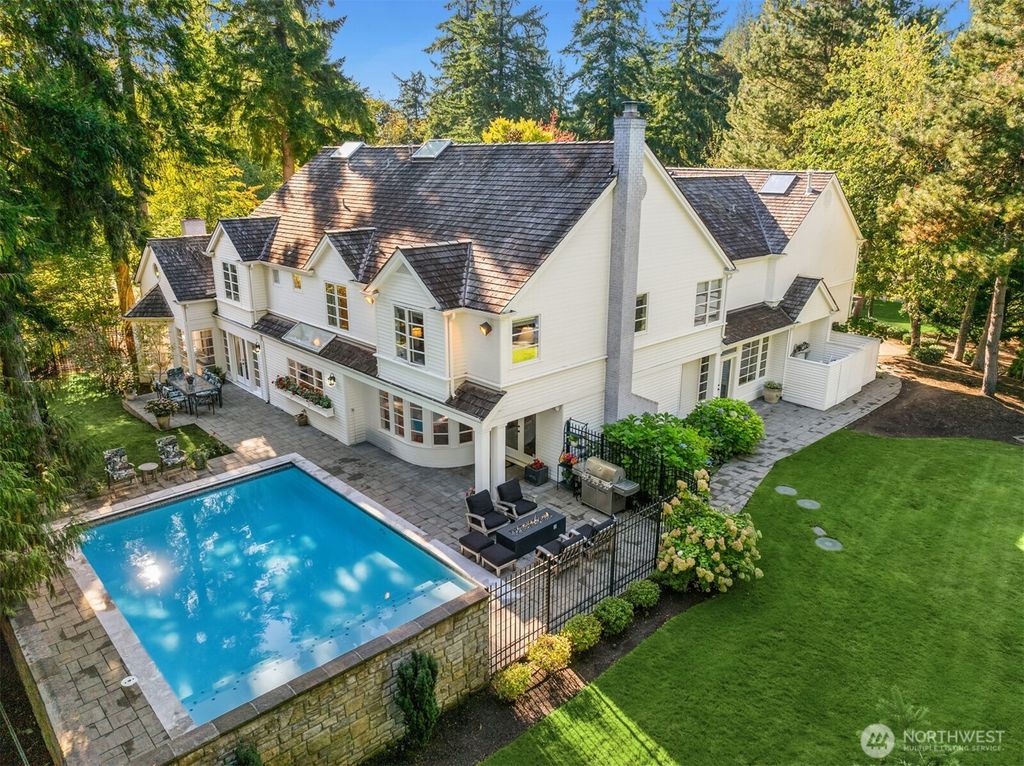 Photo of 7112 204th Drive NE, Redmond, WA 98053 (MLS # 2436605)