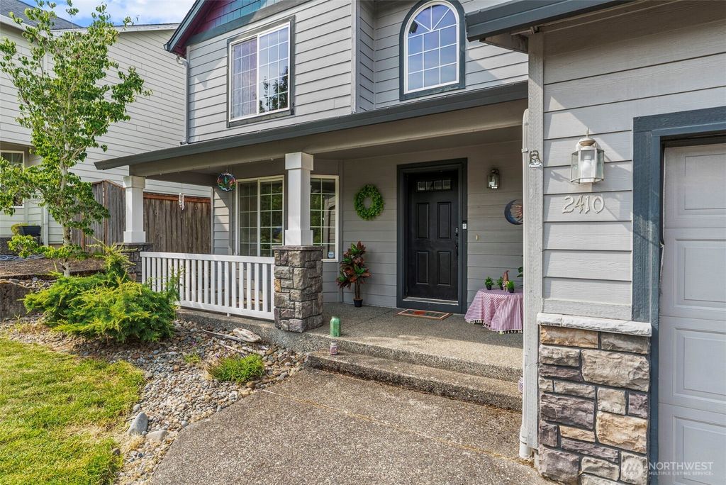 Photo of 2410 N Heron Drive, Ridgefield, WA 98642 (MLS # 2447365)