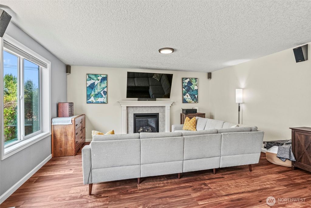Photo of 2410 N Heron Drive, Ridgefield, WA 98642 (MLS # 2447365)