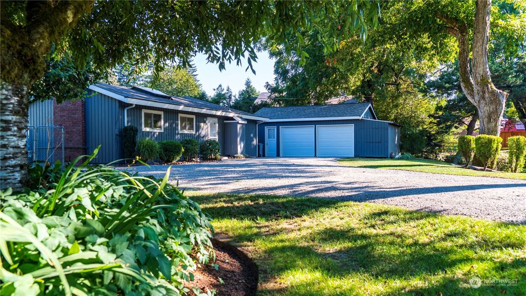 Photo of 514 Ogle Avenue NE, North Bend, WA 98045 (MLS # 2002378)