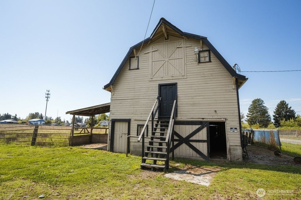 Photo of 18225 SE 416th Street, Enumclaw, WA 98022 (MLS # 2433920)