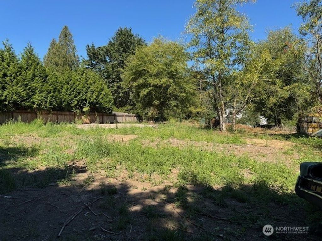 Photo of 16500 107th Place NE, Bothell, WA 98011 (MLS # 2423789)