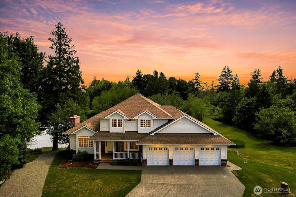 Photo of 5887 Bay Pine Court, Ferndale, WA 98248 (MLS # 2567289)