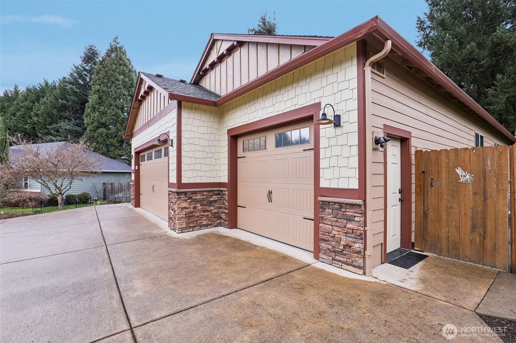 Photo of 4714 NE 123rd Street, Vancouver, WA 98686 (MLS # 2488973)