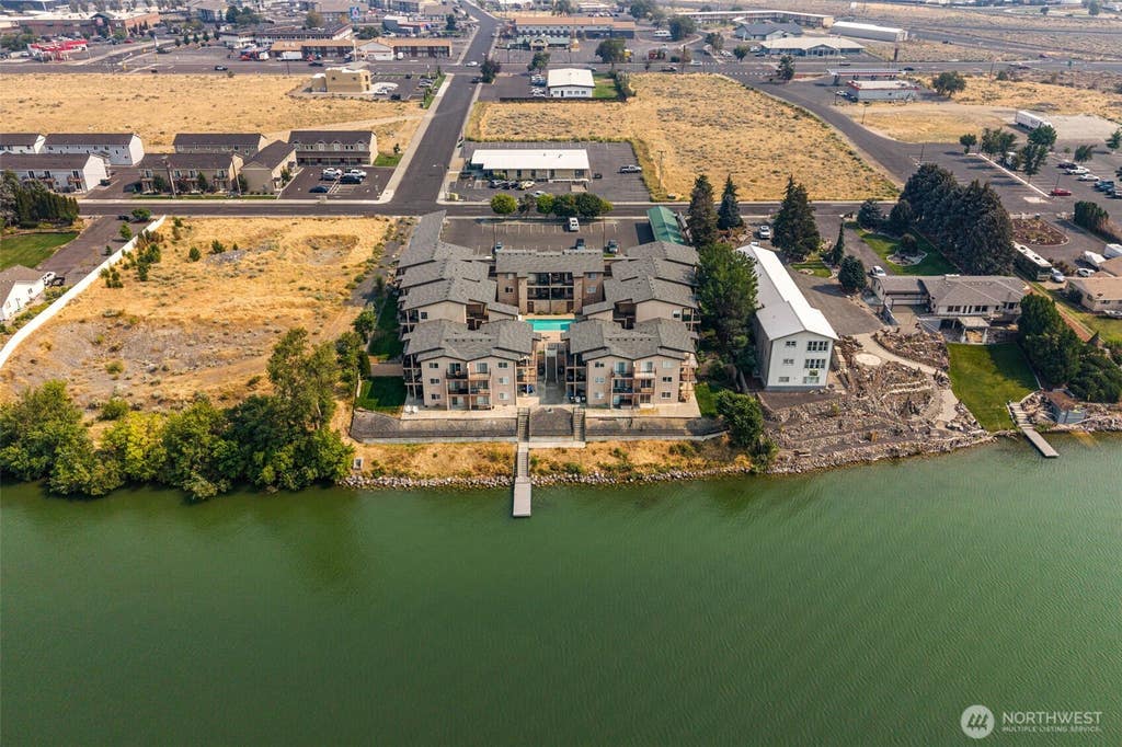 Photo of 2900 W Marina Drive #202, Moses Lake, WA 98837 (MLS # 2568902)