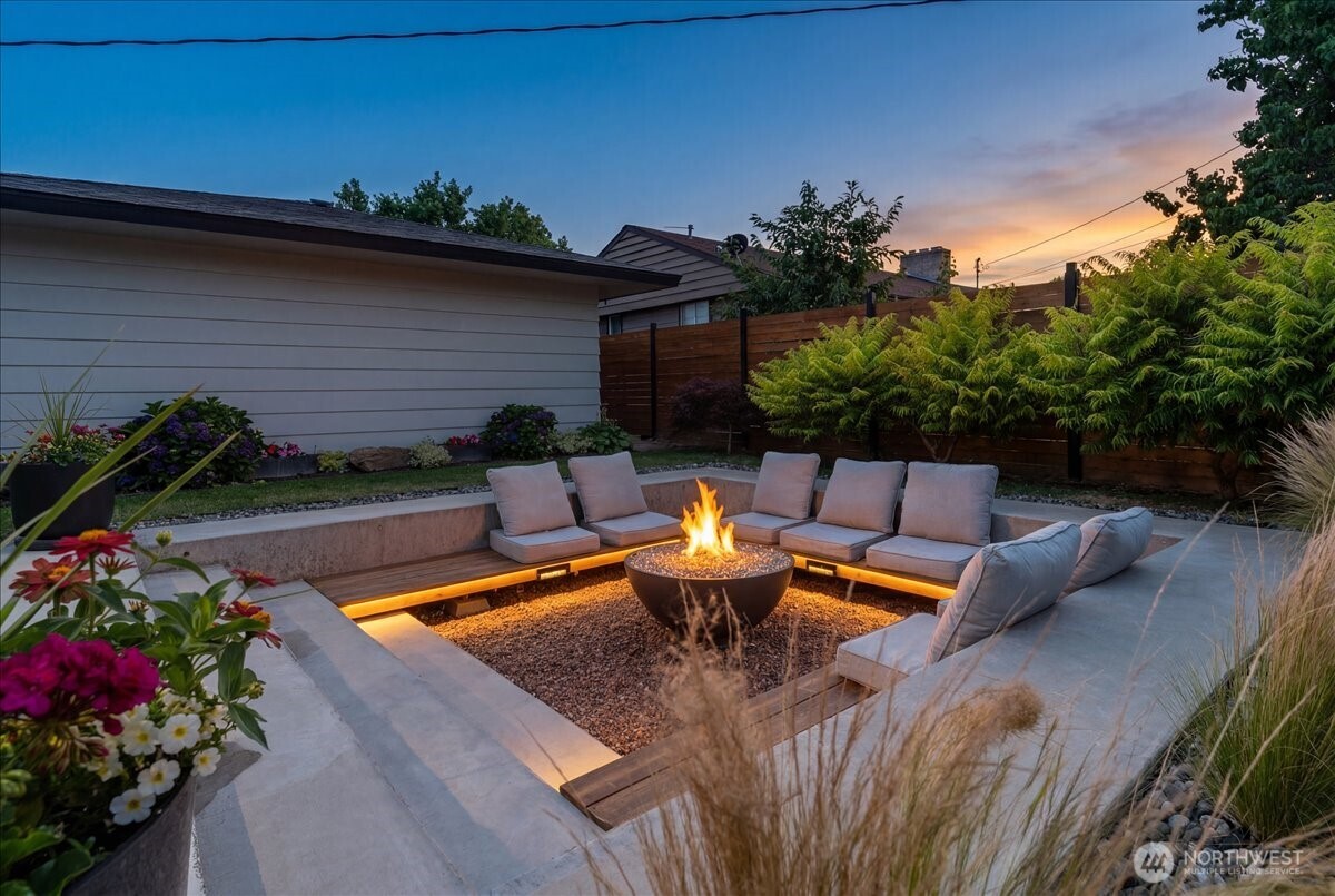 1112 Cedar Street