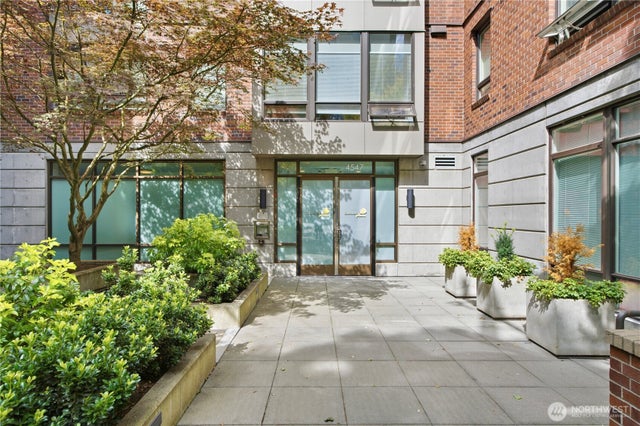 4547 8th Avenue NE 311 #311, Seattle
