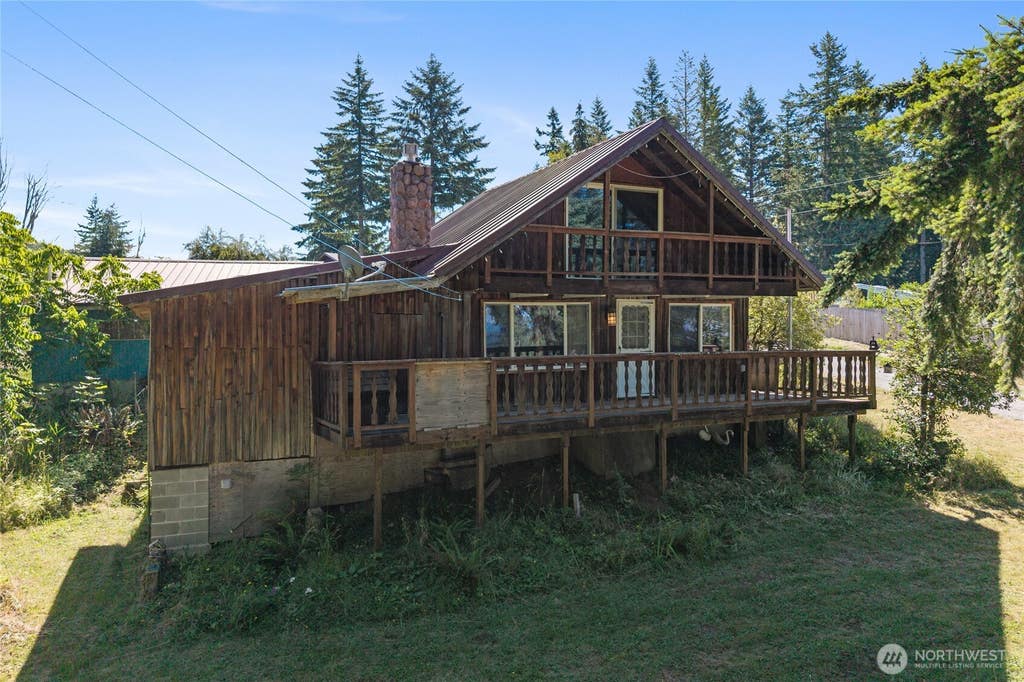 Photo of 11413 501st Street E, Eatonville, WA 98328 (MLS # 2556066)