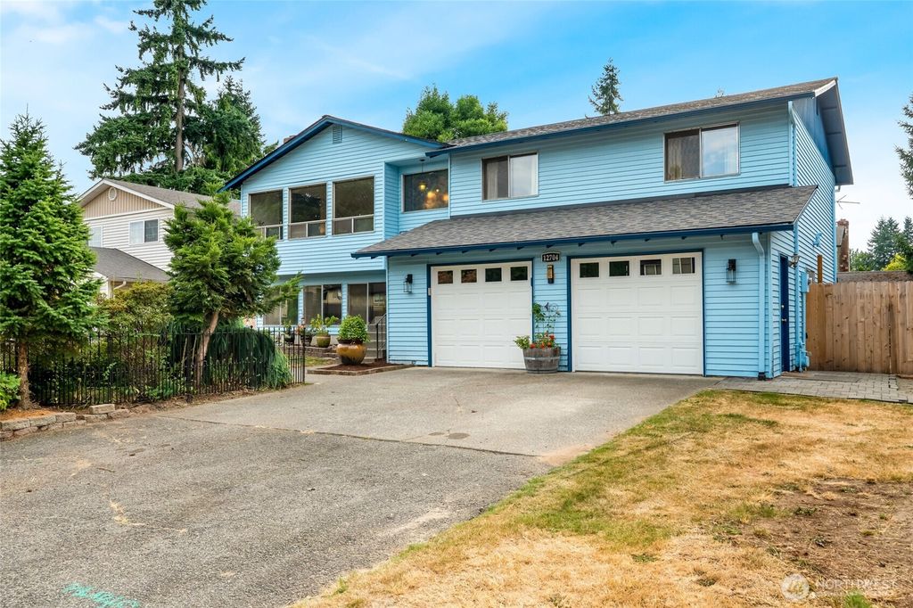 Photo of 12704 44th Avenue NE, Marysville, WA 98271 (MLS # 2417778)