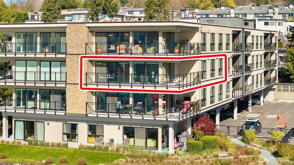 Photo of 6401 Lake Wask Blvd NE #308, Kirkland, WA 98033 (MLS # 2519860)