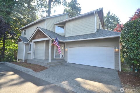Photo of 10415 Whitman Avenue SW, Lakewood, WA 98499 (MLS # 2436334)
