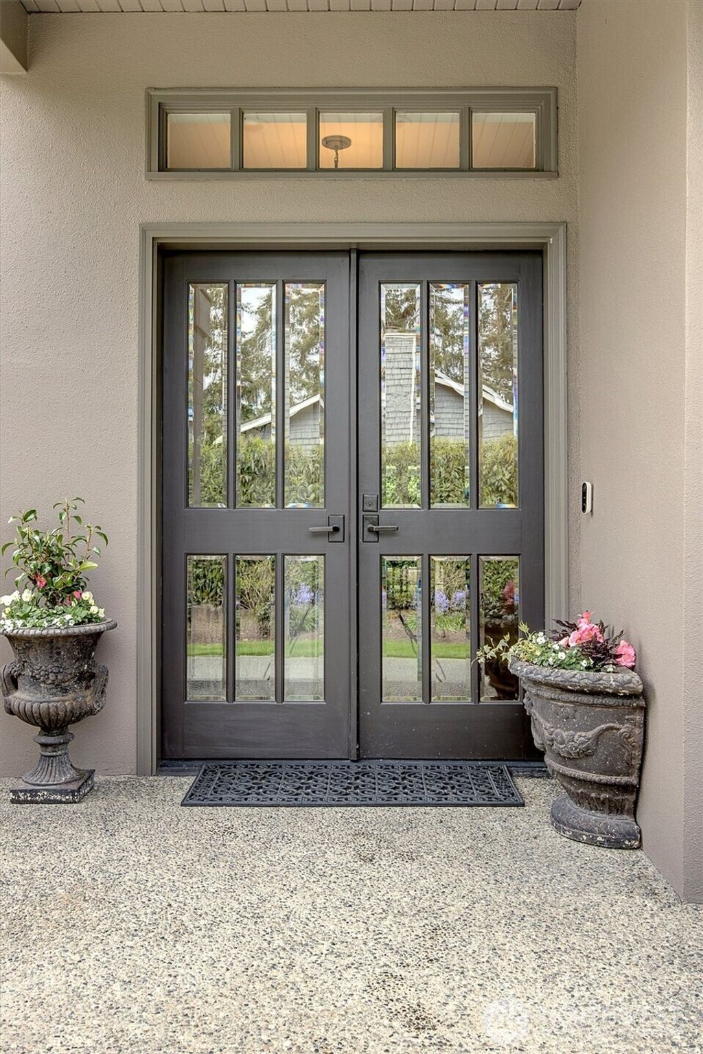 Photo of 9011 Points Drive NE, Clyde Hill, WA 98004 (MLS # 2368647)