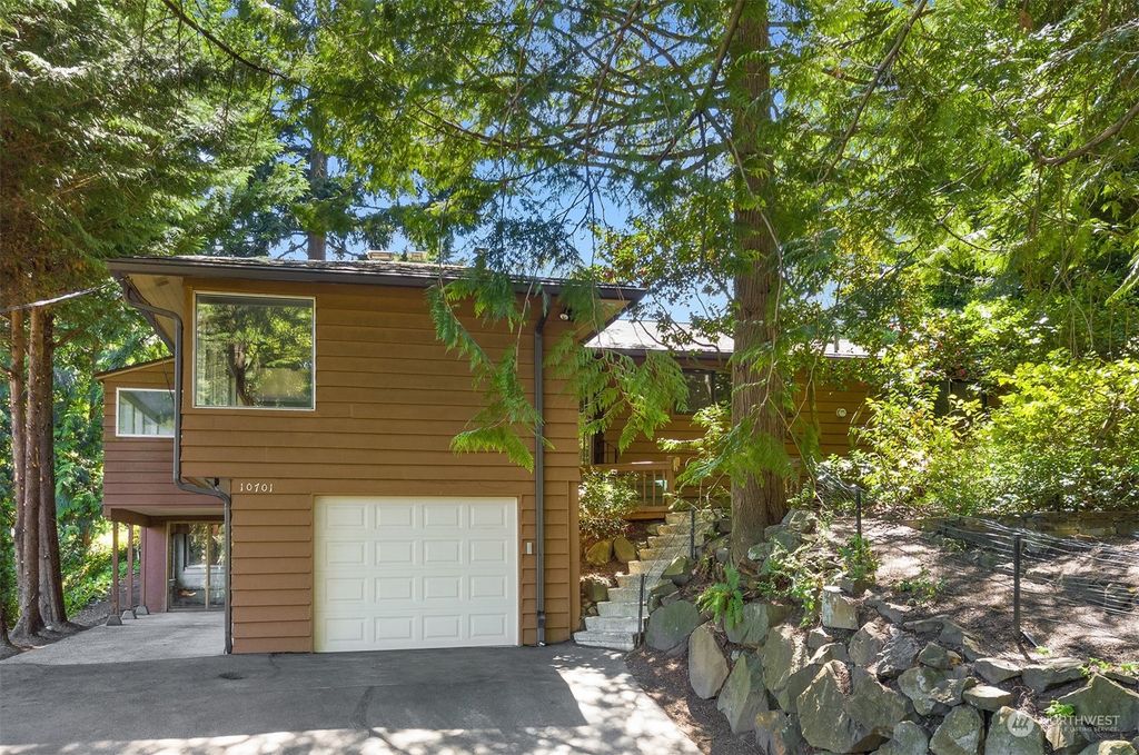 Photo of 10701 SE 3rd Street, Bellevue, WA 98004 (MLS # 2067757)