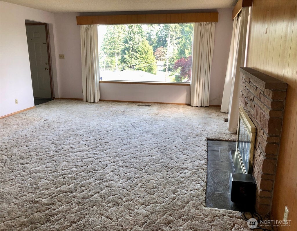 Photo of 16333 Densmore Avenue N, Shoreline, WA 98133 (MLS # 2586554)