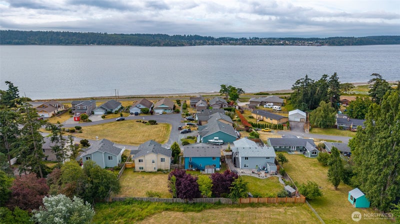 1086 Landing Circle