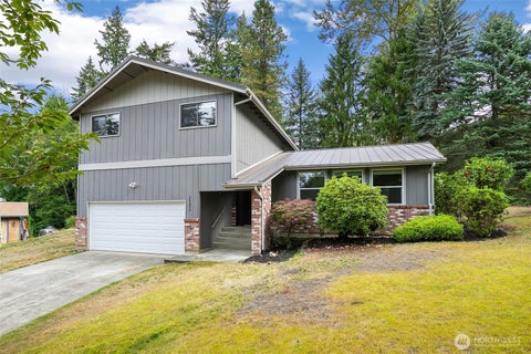 Photo of 28620 SE 464th Court, Enumclaw, WA 98022 (MLS # 2578107)