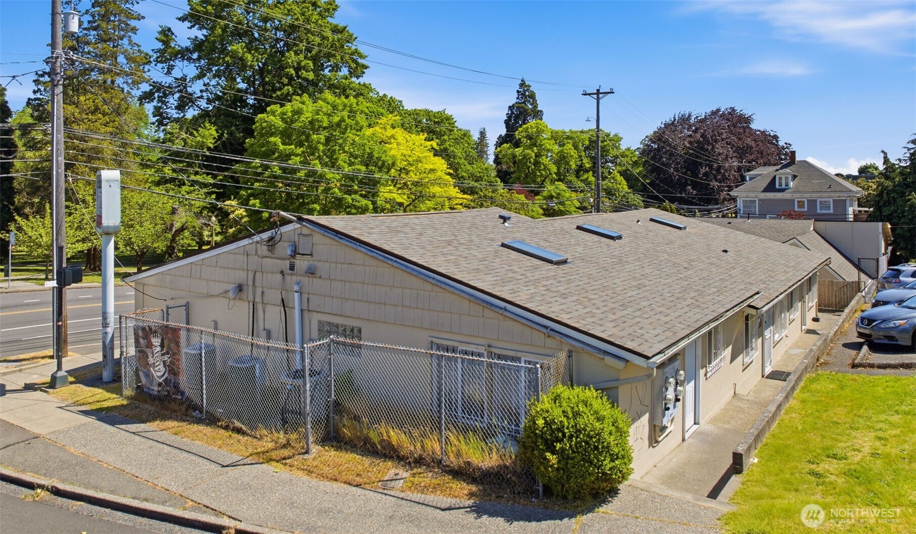 820 6th Avenue
