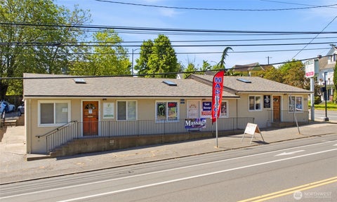 Photo of 820 6th Avenue, Tacoma, WA 98405 (MLS # 2531978)