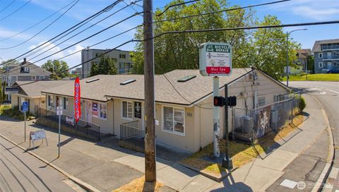 Photo of 820 6th Avenue, Tacoma, WA 98405 (MLS # 2531978)