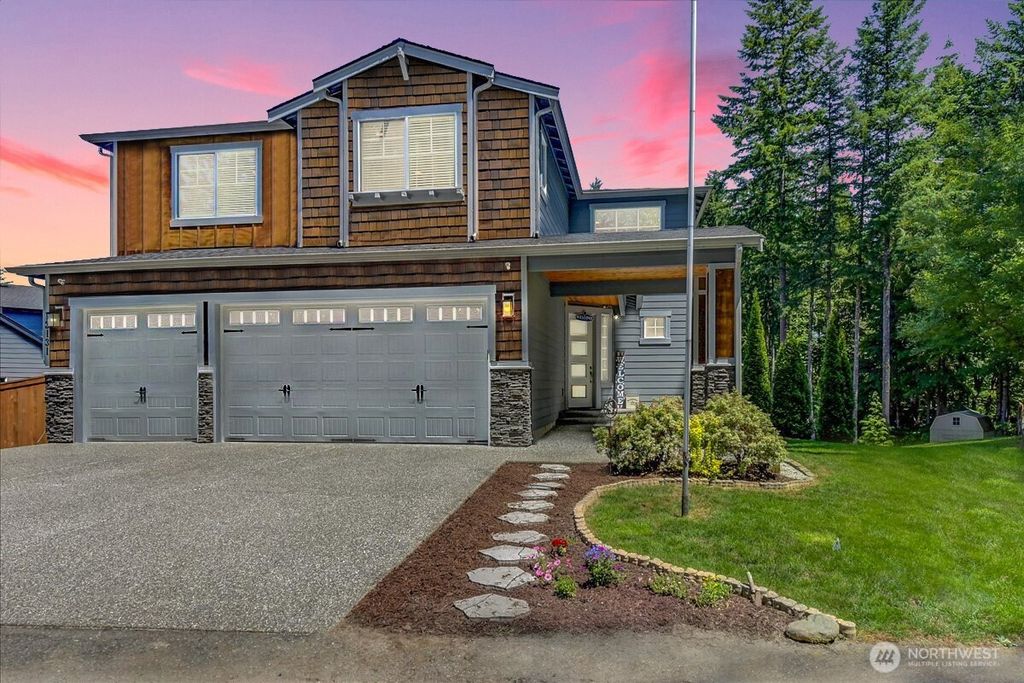 Photo of 13131 287th Avenue SE, Monroe, WA 98272 (MLS # 2395238)