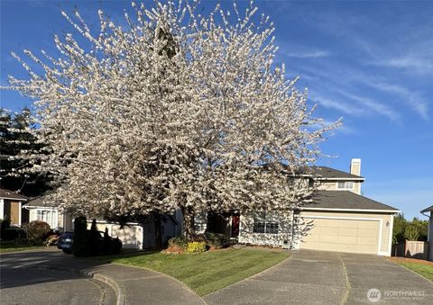1734 Ilwaco Avenue NE Renton WA 98059