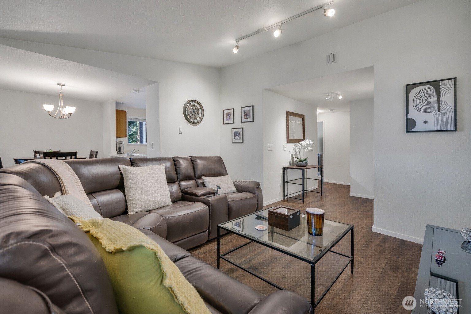 4615 Grandview Drive W B