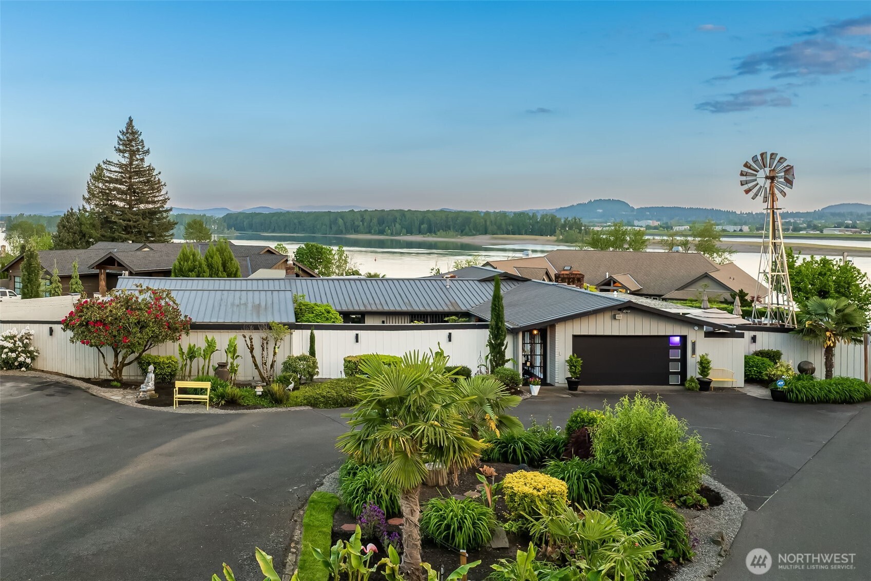 9609 SE Evergreen Highway