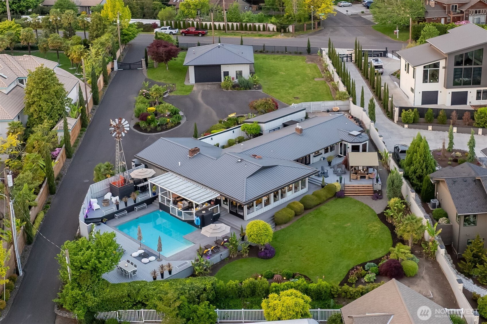 9609 SE Evergreen Highway