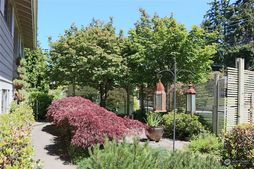 Photo of 21426 89th Avenue W, Edmonds, WA 98026 (MLS # 2248226)