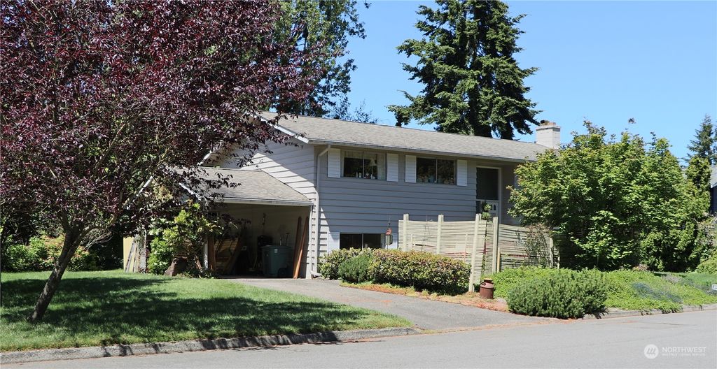Photo of 21426 89th Avenue W, Edmonds, WA 98026 (MLS # 2248226)
