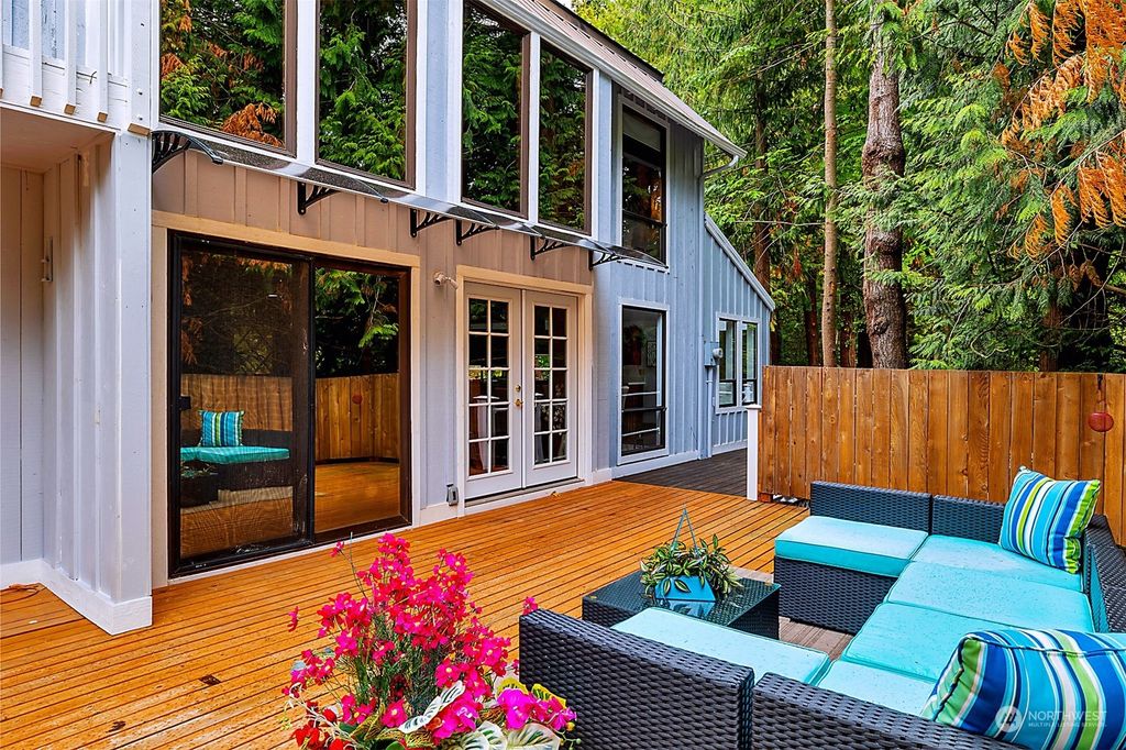 Photo of 23520 SE Issaquah Fall City Rd Rd, Issaquah, WA 98029 (MLS # 2178801)