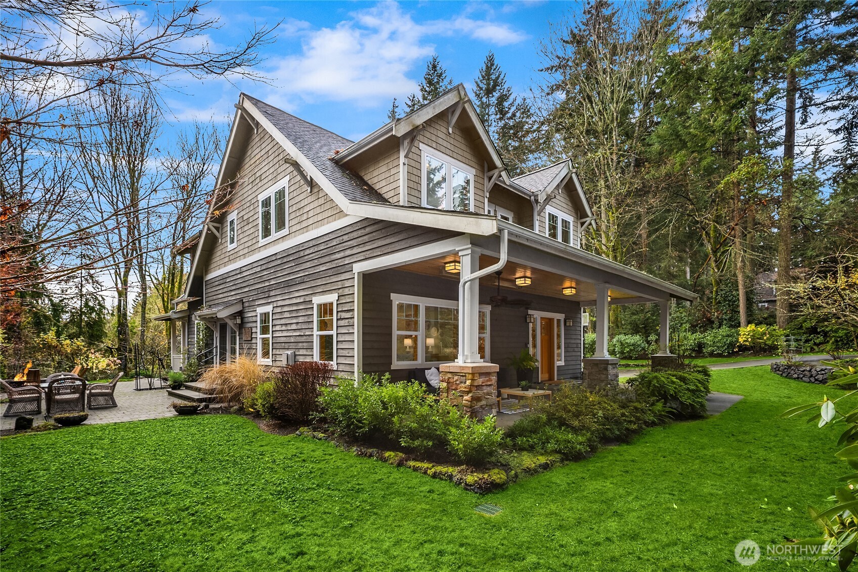 9705 NE Beach Crest Drive