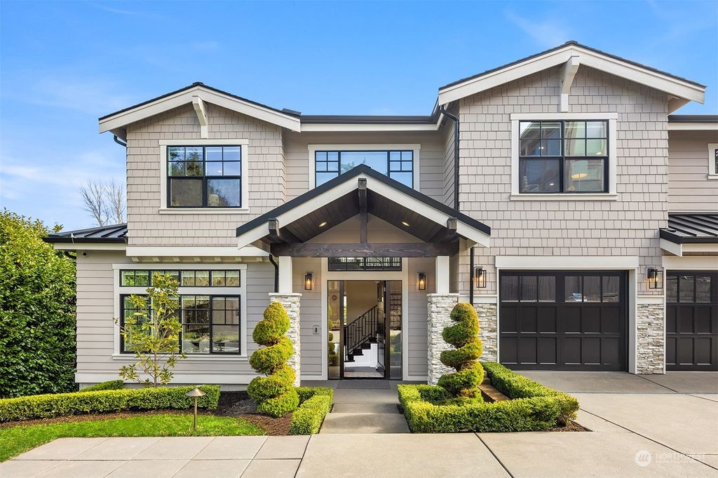 Photo of 15026 SE 51st Street, Bellevue, WA 98006 (MLS # 2205224)