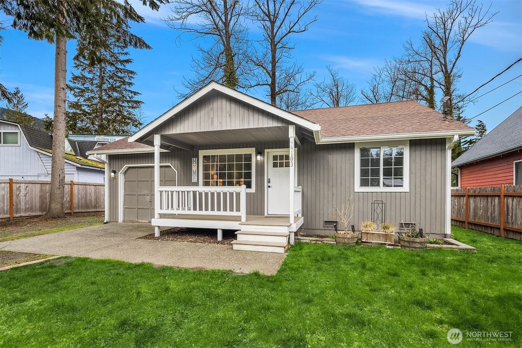 Photo of 44103 Fir Road, Gold Bar, WA 98251 (MLS # 2333217)