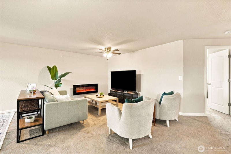9815 Holly Drive A-307