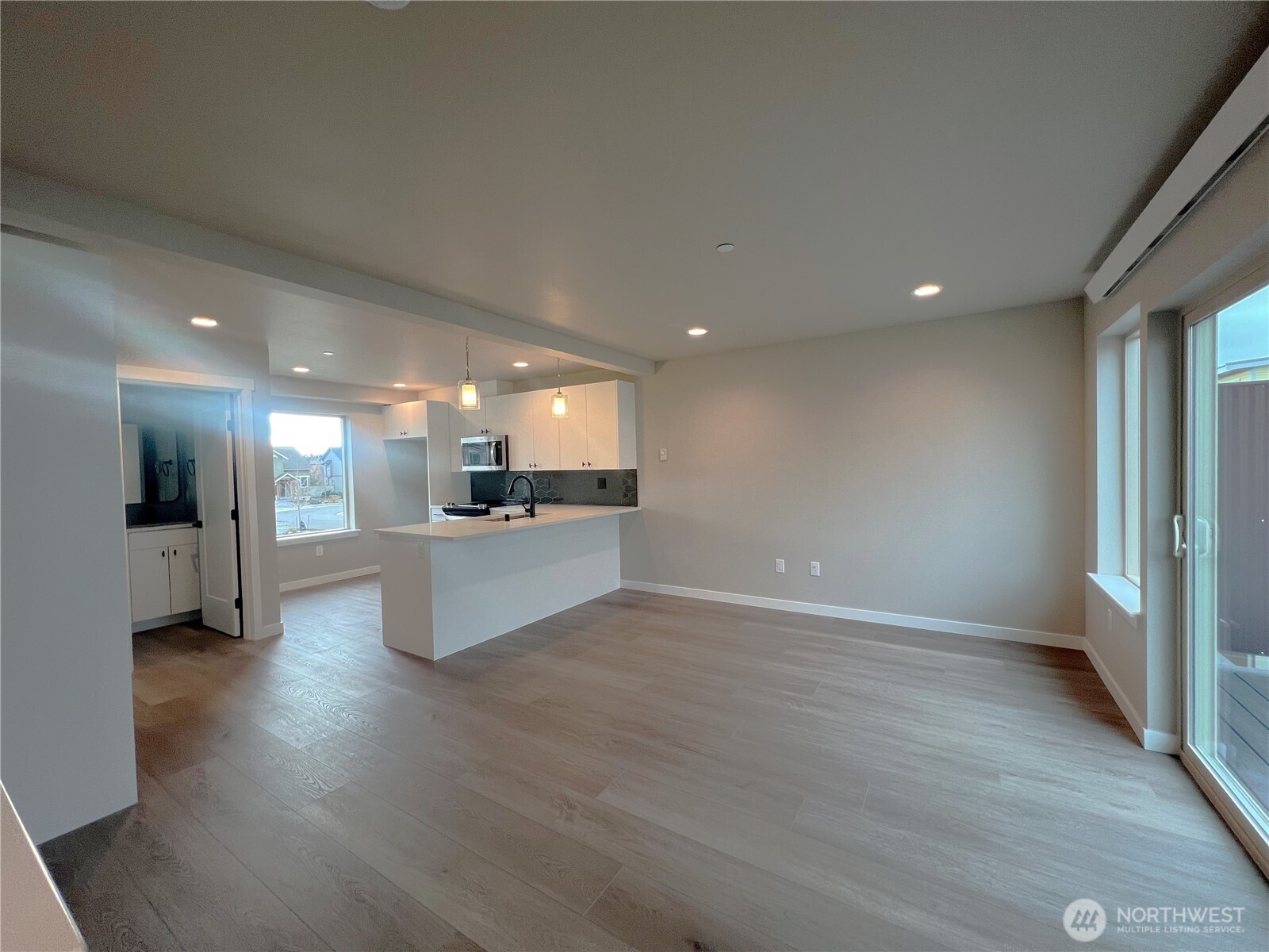 652 W Kline Road