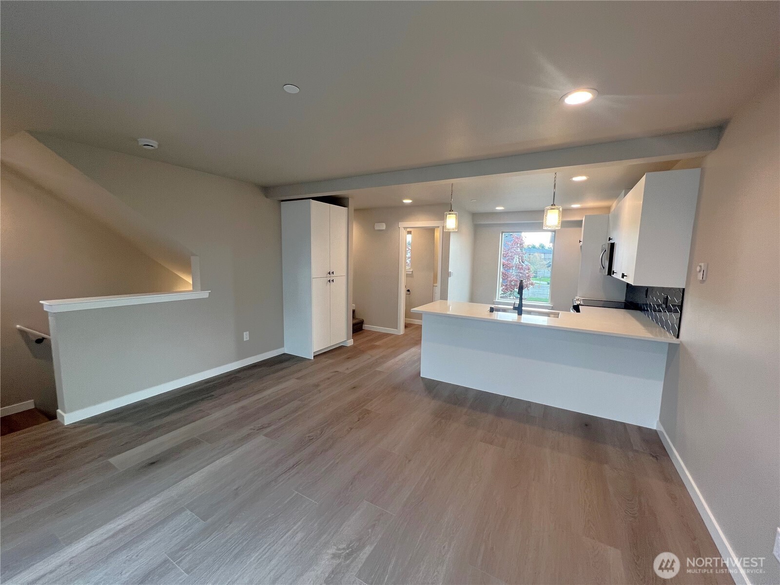 652 W Kline Road