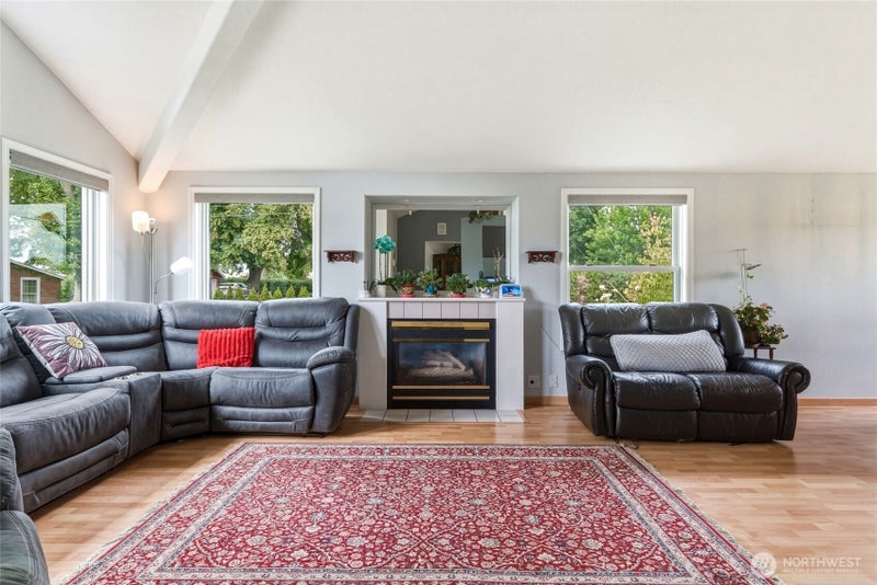 1001 Southview