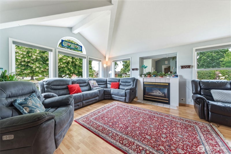 1001 Southview