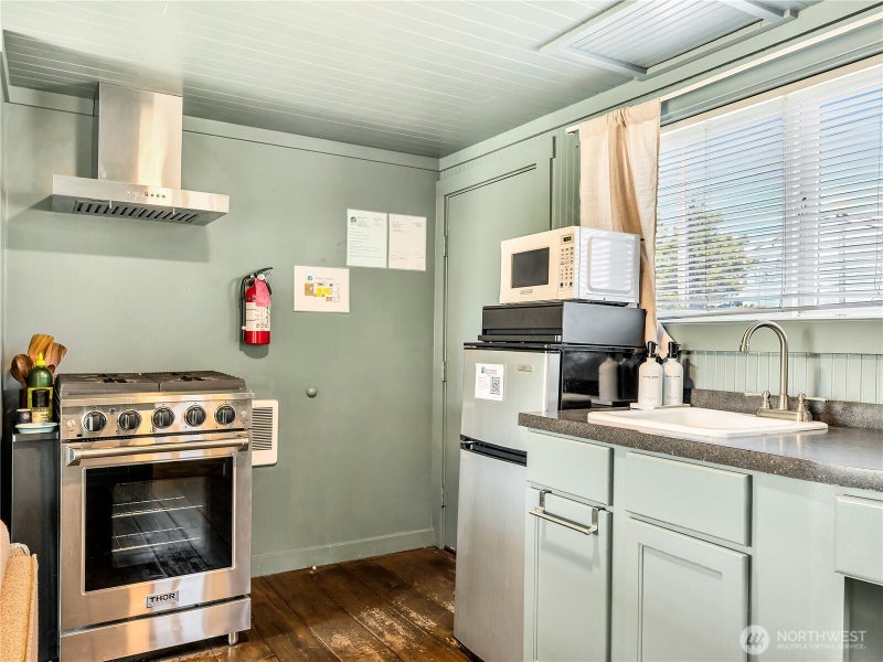 105 Ocean Beach Boulevard S 8