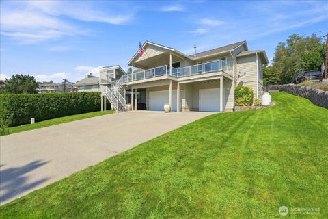 Photo of 75 Coral Street, Manson, WA 98831 (MLS # 2575458)