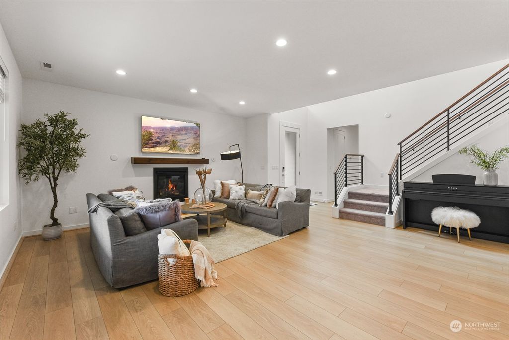 Photo of 1713 97th Ave Ave SE, Lake Stevens, WA 98258 (MLS # 2200249)