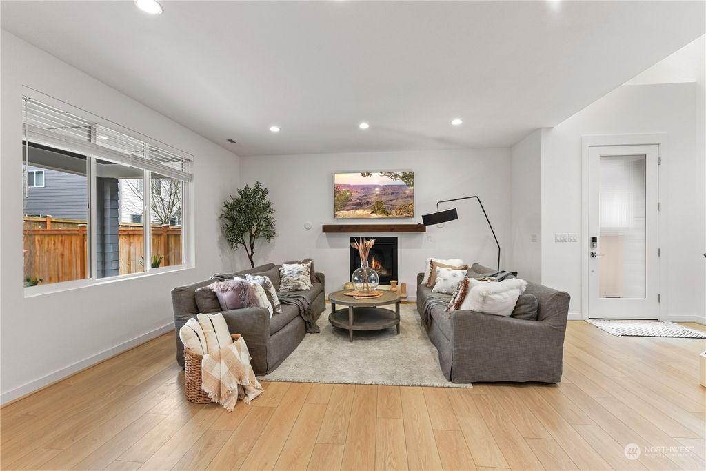 Photo of 1713 97th Ave Ave SE, Lake Stevens, WA 98258 (MLS # 2200249)